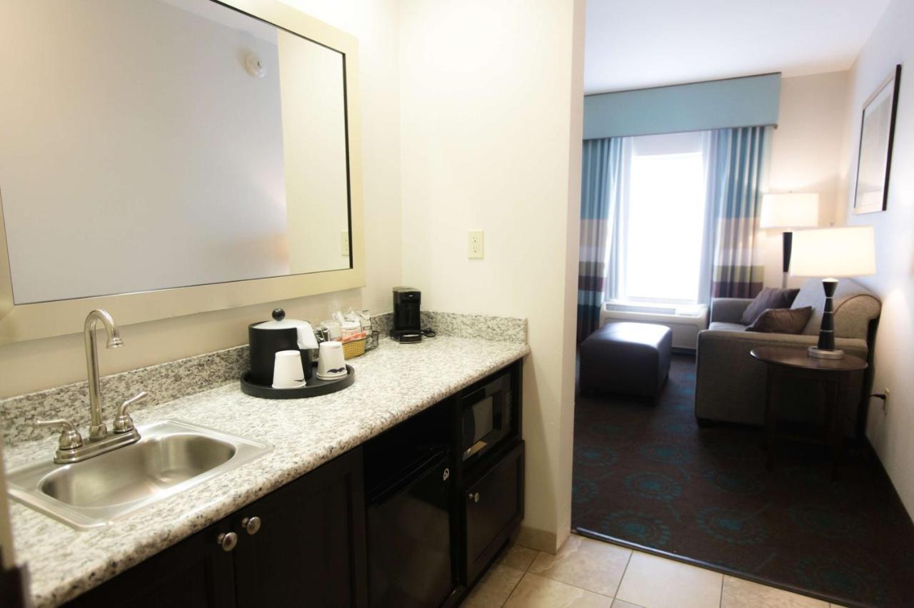 Hampton Inn & Suites Middlebury Exteriör bild