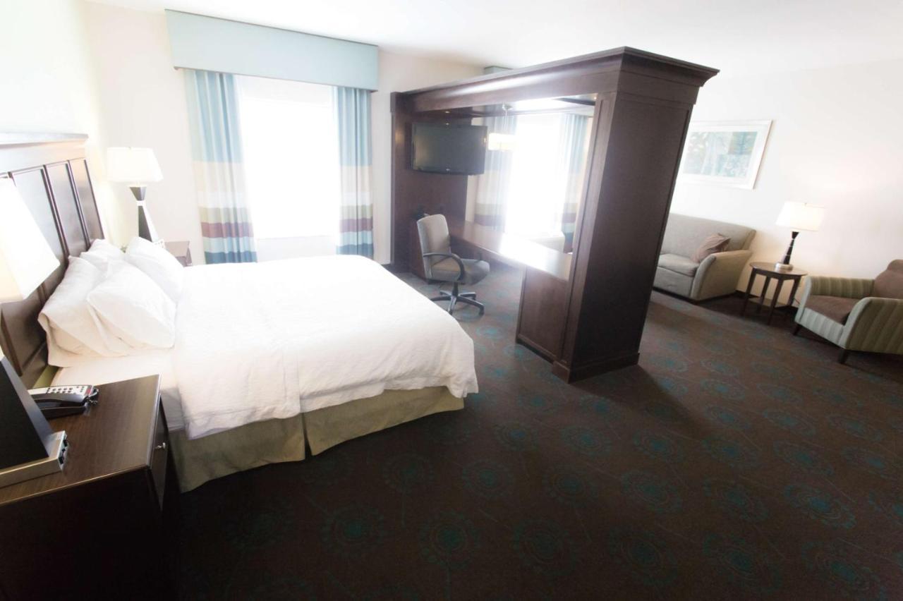 Hampton Inn & Suites Middlebury Exteriör bild