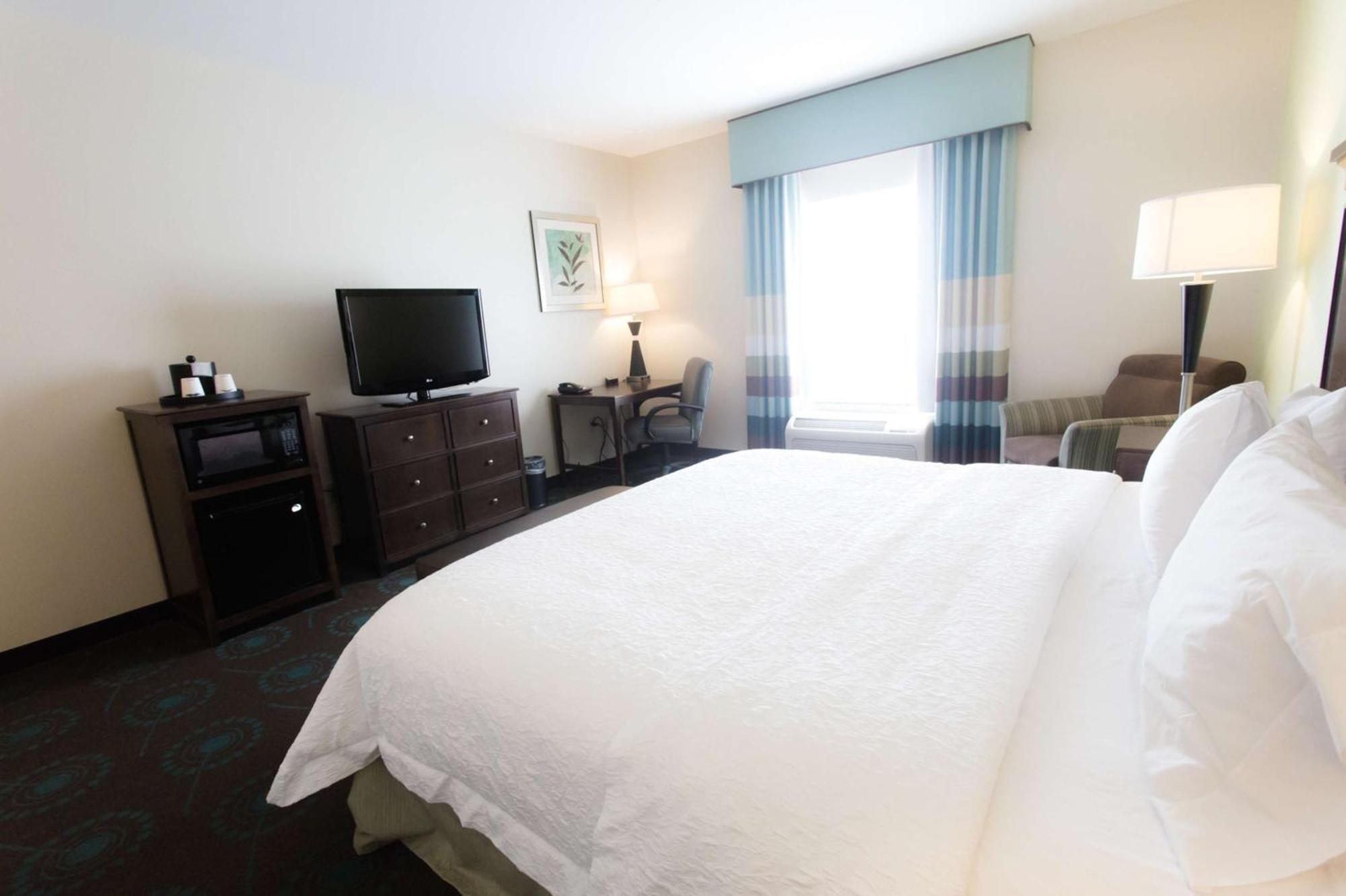 Hampton Inn & Suites Middlebury Exteriör bild