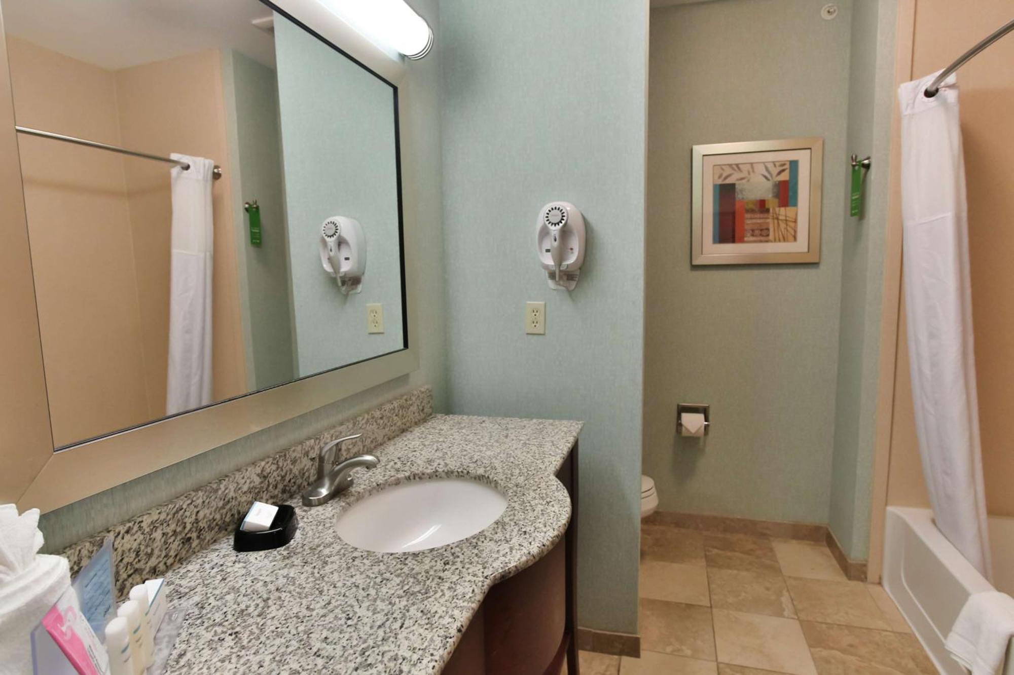 Hampton Inn & Suites Middlebury Exteriör bild